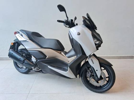 YAMAHA XMAX 250 CONNECTED ABS YAMAHA XMAX 250 CONNECTED ABS